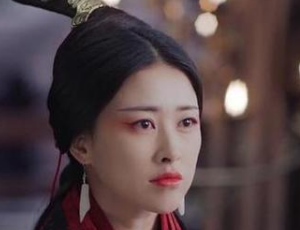 历史上赵姬为何会甘愿替嫪毐生育子嗣？他有什么过人之处