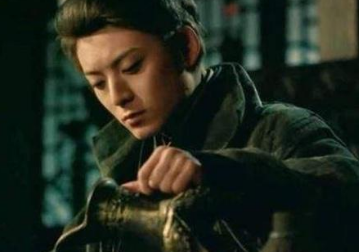 从专政的外戚到代汉建新，王莽是如何实现篡汉称帝梦想的？