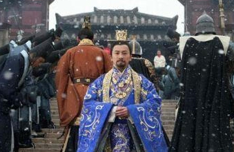 历史上的曹操为何喜欢抢别人的妻子？