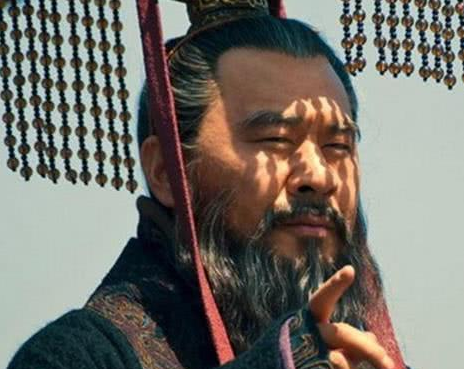 曹操最喜欢曹植和曹丕 曹操最后为何会选择曹丕作继承人