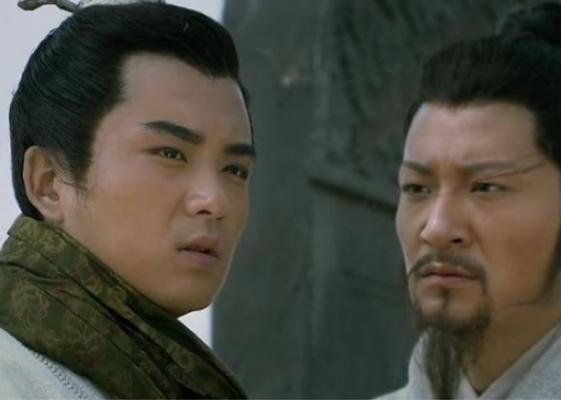 水浒中花荣在宋江坟前自缢的原因是什么？他为何这么做