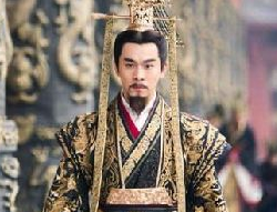 秦始皇嬴政的两位公子为什么叫扶苏和胡亥，为什么不姓嬴？