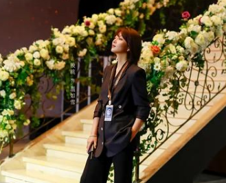 《粉红女郎》殷桃饰演的是谁？饰演的角色遭吐槽