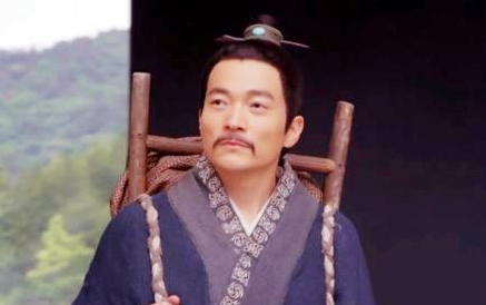 客卿作为古代官名之一，它最早出现于哪个朝代？