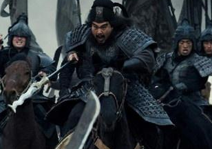 战张飞全身而退的邢道荣，却被赵云一枪秒杀？