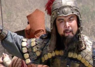 秒杀颜良文丑的关羽，如果没有赤兔马，会是什么结局