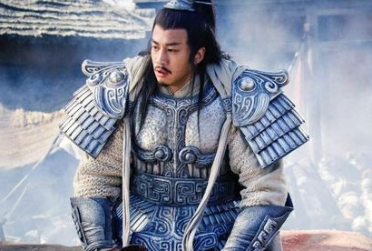历史上项羽举的鼎有多重？一般人不可能举起来