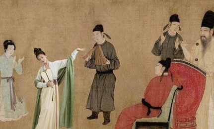 刘娥几次身着帝王衮服，但她为何临终之前却不断拉扯衣服？