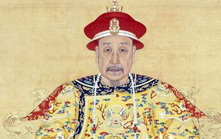 聪明绝顶的乾隆为什么会选择平庸的嘉庆继位呢？