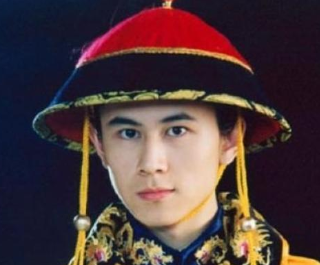 玄烨当时并不突出，为什么顺治还会传位于他？