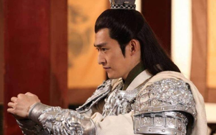 李密率领精兵十余万，怎么还打不过两万兵马？