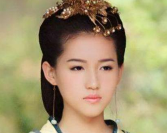张嫣为什么被称为“花神”？她的一生经历过哪些磨难？