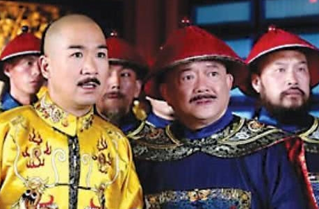 和珅利用各种手段贪污，为何乾隆却没处置他呢？