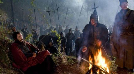 赤壁战败曹操败走华容道 曹操为什么会选择这个地方逃跑