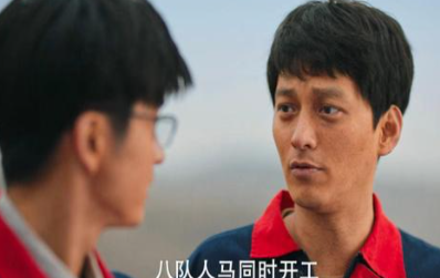 《理想照耀中国》中《烈性》开播，张艺兴演技被赞