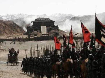 郦商是如何劝诫审食其的？他是如何保住西汉开国功臣们的？