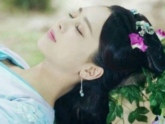 荣妃马佳氏：为康熙生下第一子，也是为他生育最多孩子的妃子
