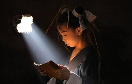 &ldquo;凿壁偷光&rdquo;的匡衡，长大后怎么样了？