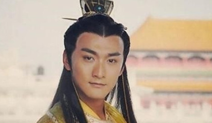 朱常洛因红丸案暴毙后，他的哪个儿子成为下一任皇帝？