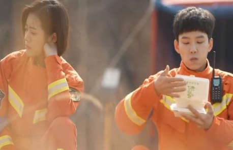 《你好，火焰蓝》该剧的评价怎么样？主角人设讨喜