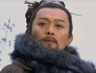小旋风柴进在梁山是何地位？为何没能成为核心人物