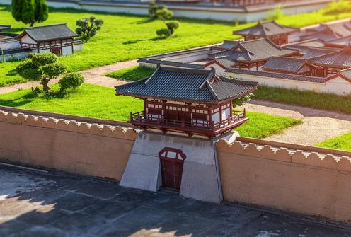 杜甫劝慰岑参的一首诗，令人催人泪下的肺腑之言