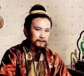 贾政知道金钏跳井自尽后那么气愤的原因是什么？
