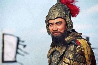 典韦死后许褚担任护卫长，他的武艺如何呢？