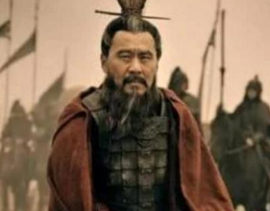 曹操与刘备，分别是怎么解决军饷短缺问题的?