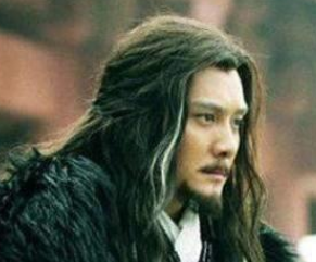 鸿门宴上范增扮演着什么角色？他是何表现？