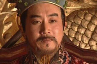 卢俊义为何不当梁山头领？反而听从宋江呢？