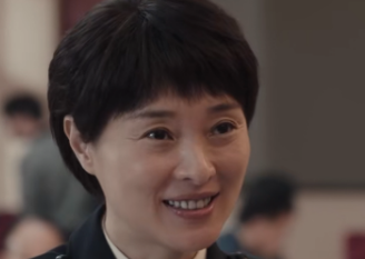 《扫黑风暴》贺芸单身20年的原因是什么?