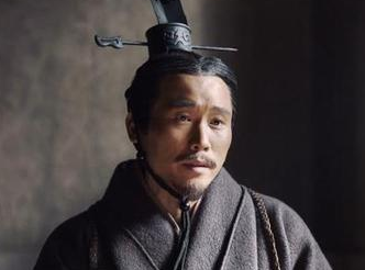 李斯为什么能得到秦王的重用？他的下场为何如此悲惨？