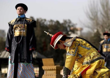 玄烨与福全相比没什么优势，为什么顺治帝选择了玄烨作为接班人？