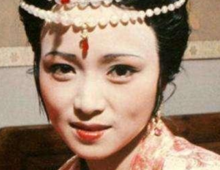 红楼梦中宝玉最心仪的女子是谁？黛玉还是宝钗