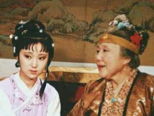红楼梦中黛玉来到贾府后，王夫人与邢夫人是如何叮嘱她的？