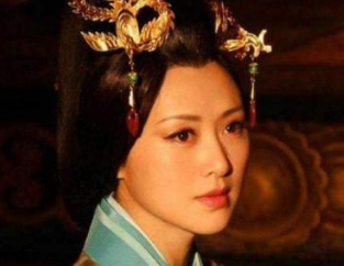 钩弋夫人的身世如何？她为何因为儿子的地位尊贵而死？