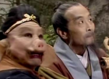 西游记中三打白骨精的情节是什么样的？猪八戒做了什么？