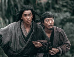 《雪中悍刀行》老中青三代演员同框，都是实力派戏骨