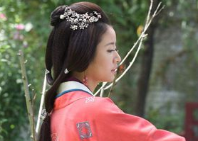 古人头发那么长，她们怎么洗头？