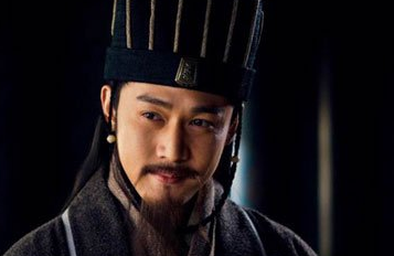 历史上诸葛亮执着于北伐的原因是什么？有一重要原因