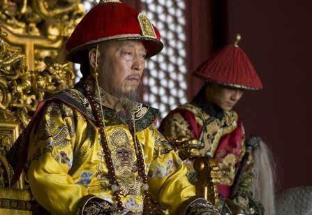 乾隆晚年的威望都那么高 嘉庆为何一点威望都没有