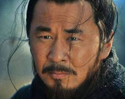 历史上曹操比刘备还要爱哭 最后这个锅为什么是刘备背了