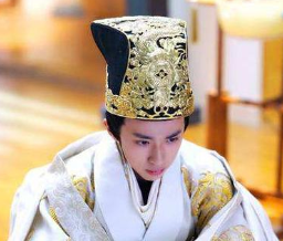 刘子业的残暴体现在哪些方面？他做过什么荒唐事？