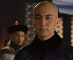 乾隆当太上皇的那几年都做了什么？和珅再次期间又在做什么？