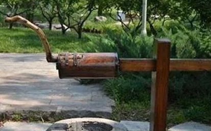 古人辛辛苦苦打完井之后 古人为什么还要放两只乌龟到井里