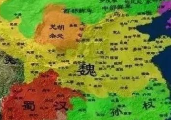 三国时期蜀国，必须频繁出击作战的原因是什么？