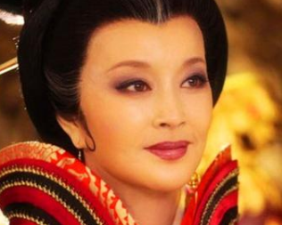 在古代，皇宫里的妃嫔早晨是如何洗漱的？