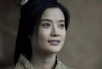 戚父手握重兵，他怎么不救自己的女儿戚夫人？