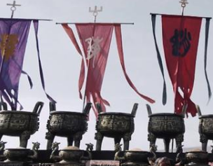 先秦时期，不同诸侯国纛旗、服饰的颜色有什么讲究？